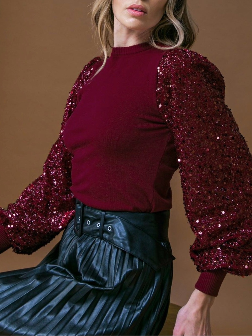 FEELING THE FUN SWEATER TOP